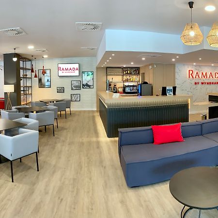 Ramada By Wyndham Valencia Almussafes Hotel Ngoại thất bức ảnh