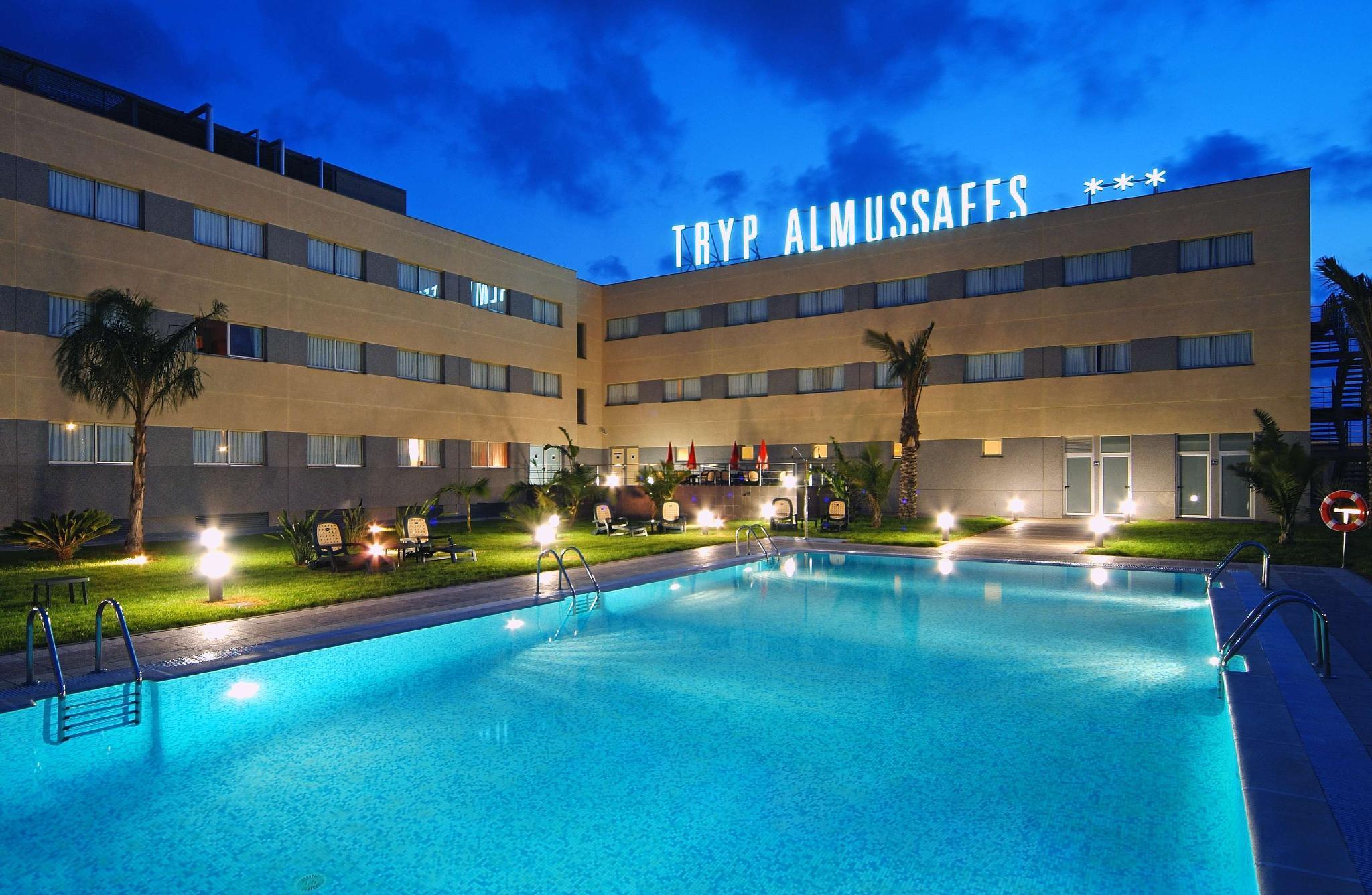 Ramada By Wyndham Valencia Almussafes Hotel Ngoại thất bức ảnh