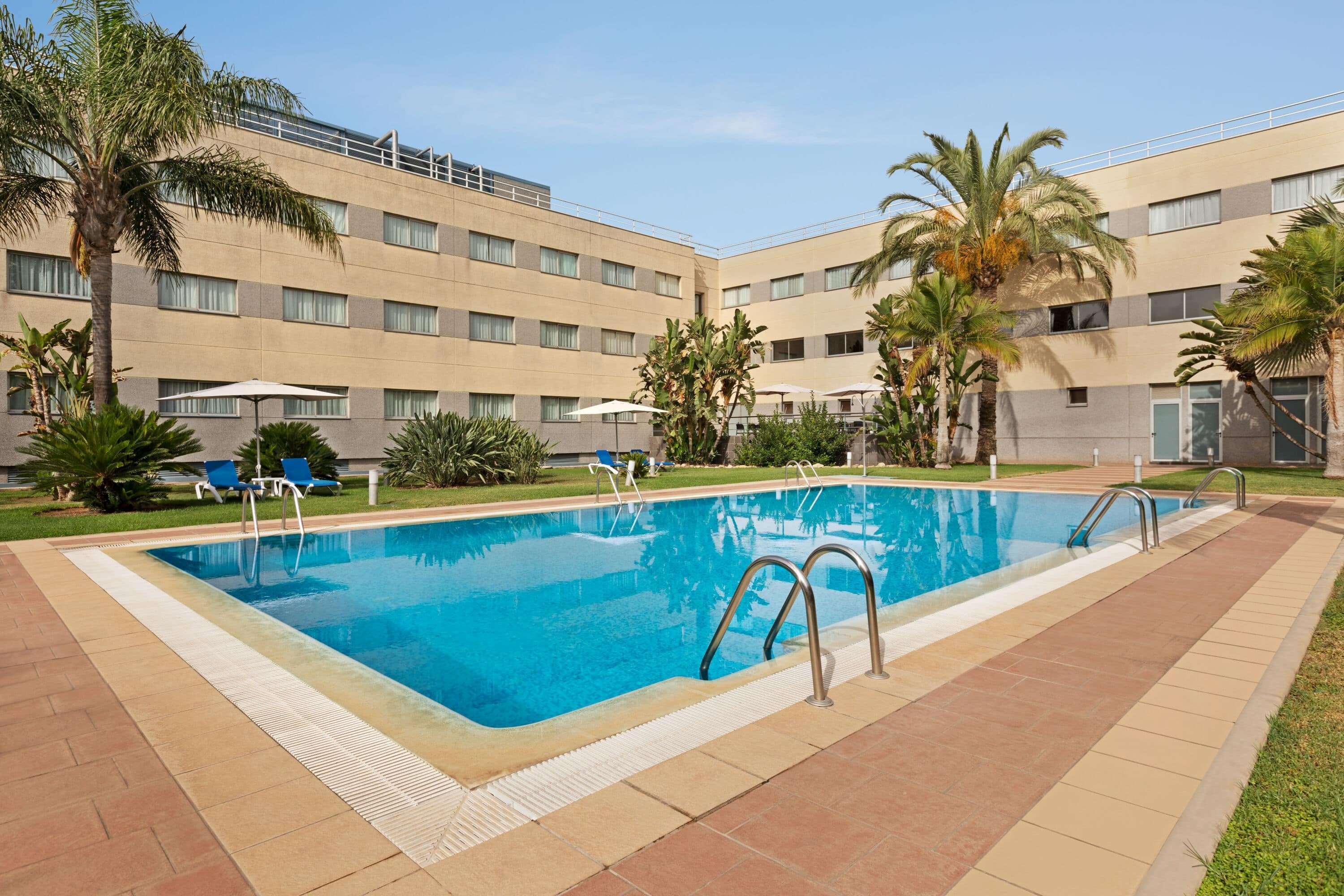 Ramada By Wyndham Valencia Almussafes Hotel Ngoại thất bức ảnh
