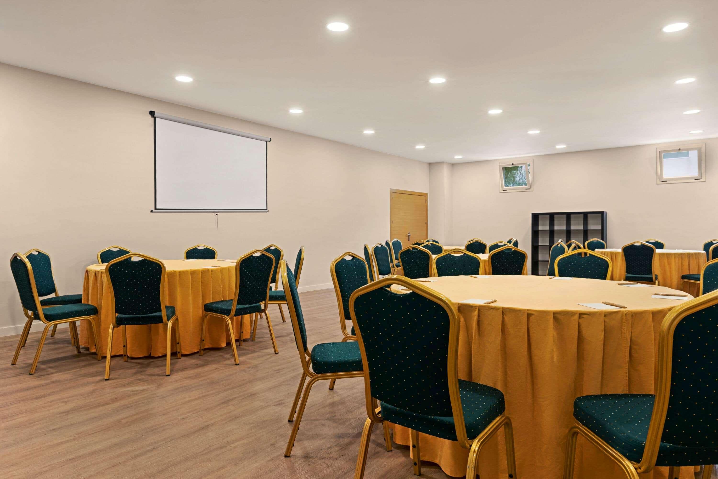 Ramada By Wyndham Valencia Almussafes Hotel Ngoại thất bức ảnh